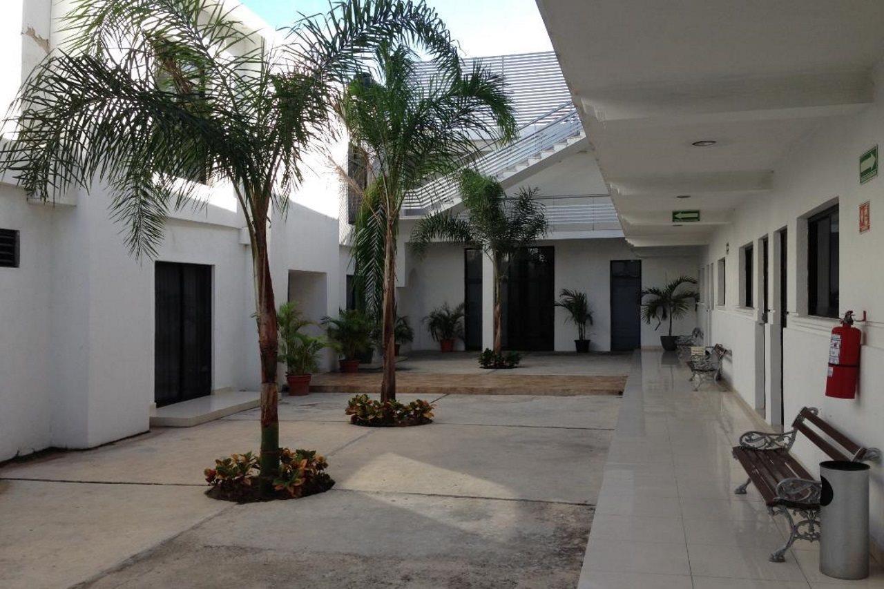 Hotel Embajadores Merida Exterior photo